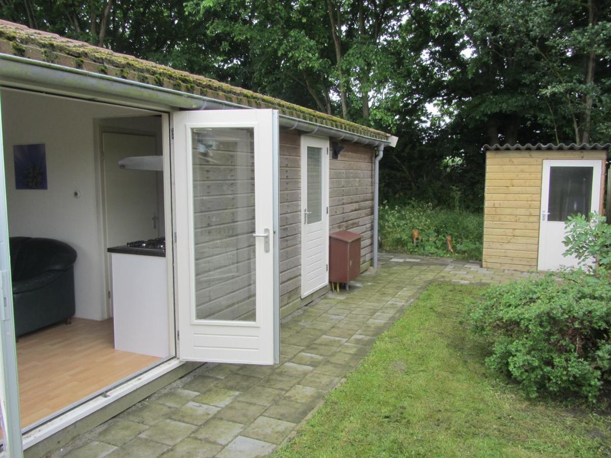 Recreatiebungalow Nabij Strand Hotell Warmenhuizen Exteriör bild